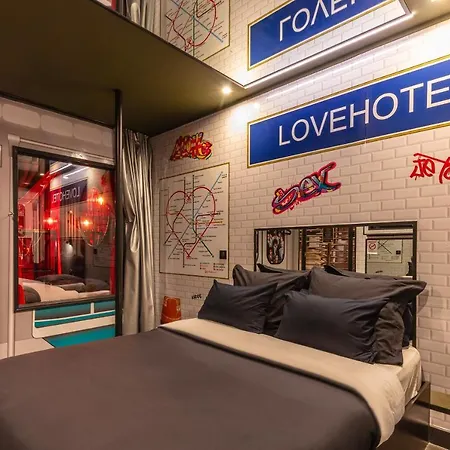 Avec Nuit Insolite Au Dandy Et Jacuzzi Privatise (adults Only) *