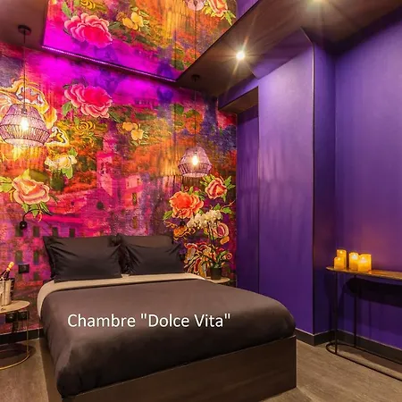 Avec Nuit Insolite Au Dandy Et Jacuzzi Privatise (adults Only) Love hotel Paris