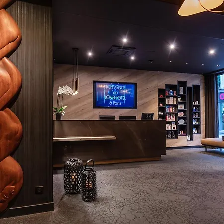 Avec Nuit Insolite Au Dandy Et Jacuzzi Privatise (adults Only) Love hotel Paris