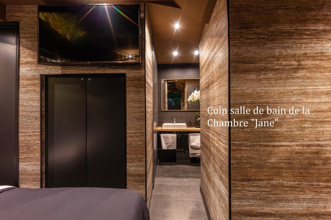 Avec Nuit Insolite Au Dandy Et Jacuzzi Privatise (adults Only) Parigi
