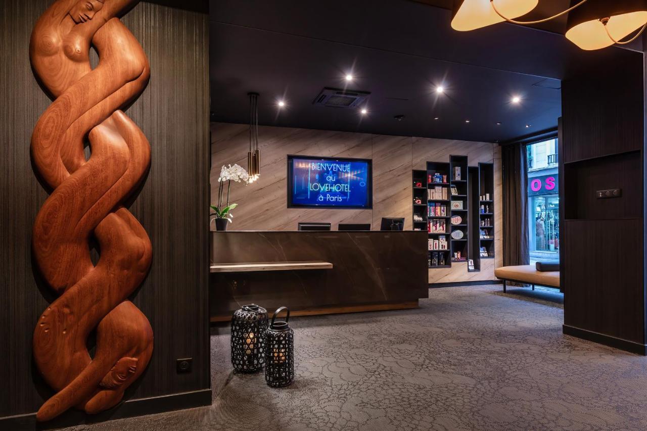Avec Nuit Insolite Au Dandy Et Jacuzzi Privatise (adults Only) Love hotel Parigi