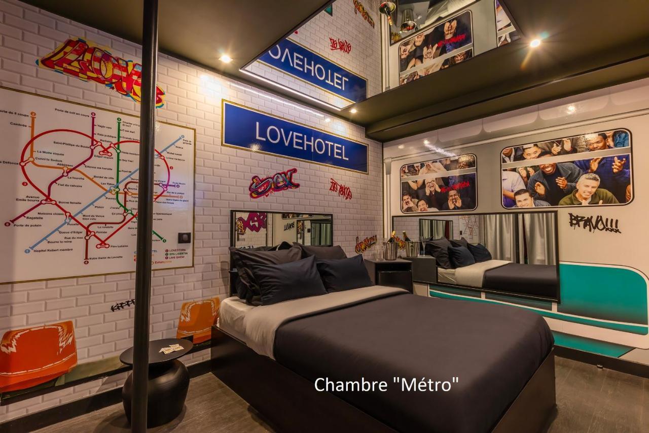 Avec Nuit Insolite Au Dandy Et Jacuzzi Privatise (adults Only) Paris